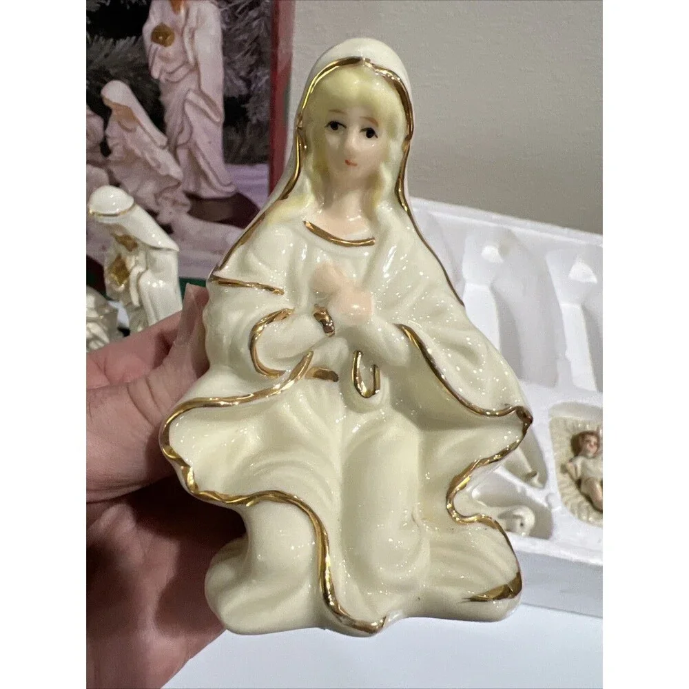Porcelain Nativity Set 11 Pc w/ Wood Display in Box Christmas Fantasy Wonderland